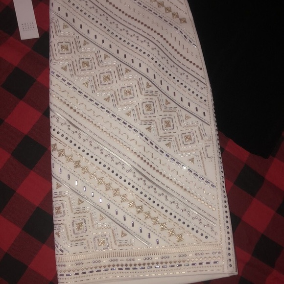 WHBM Cream Skirt - Picture 2 of 3